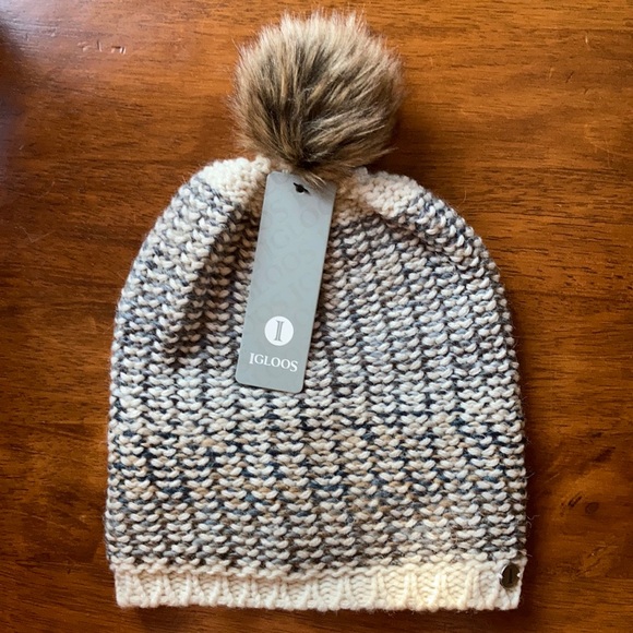 NWT Igloo Beanie - Picture 1 of 7